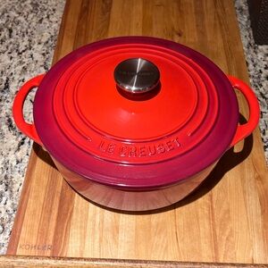 Le Creuset Signature 2.75qt ECI Traditional Shallow Round Dutch Oven Cerise